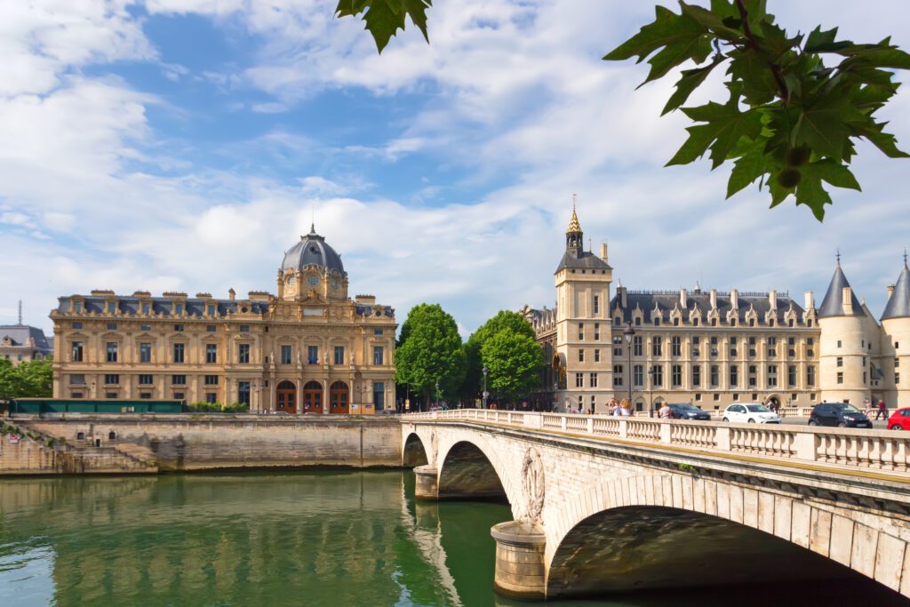 Business School in Paris
